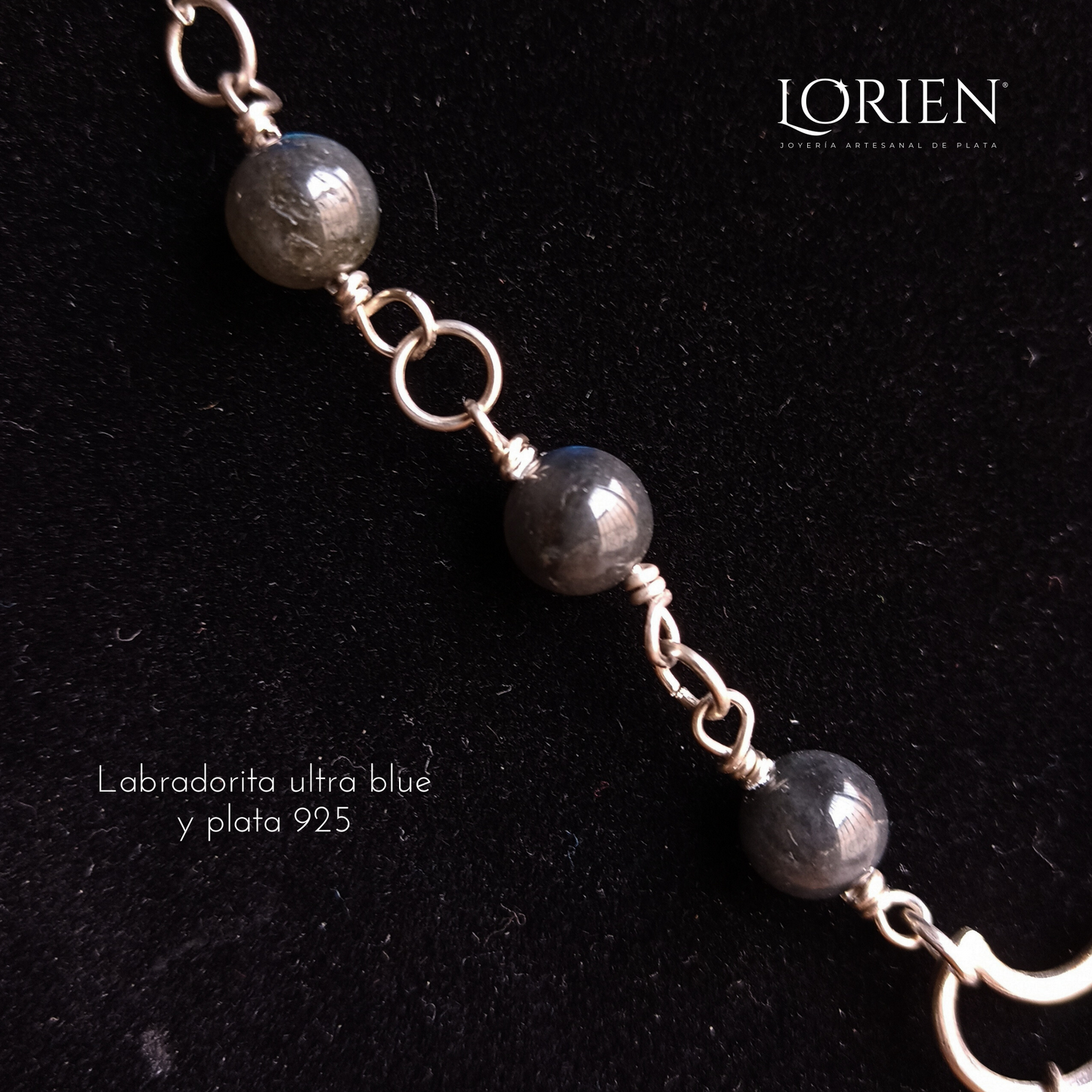Collar Midnight Sky de Labradorita Azul con Nudo de Bruja