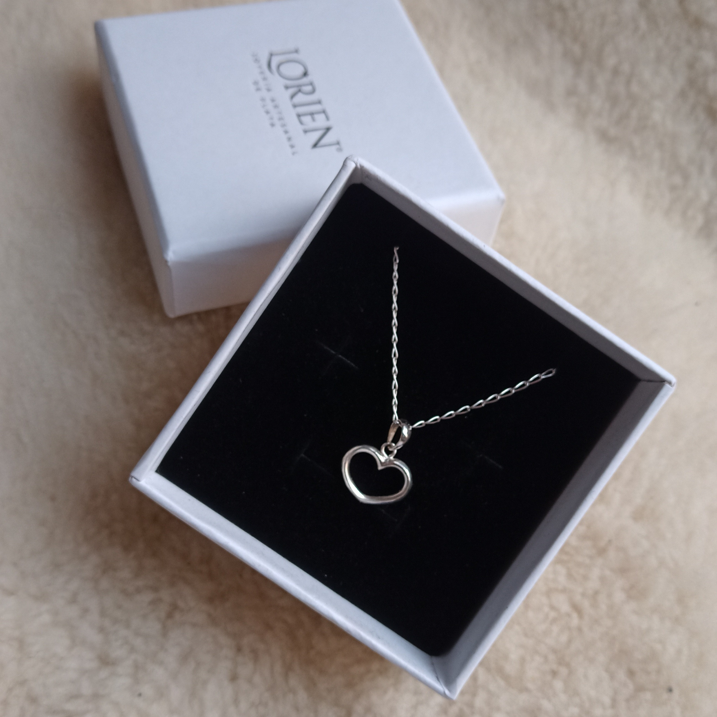 Collar "Blazing Little Hearts"